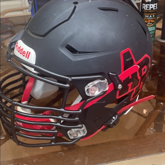 Large speed flex with after market face mask - Picture 2 of 2